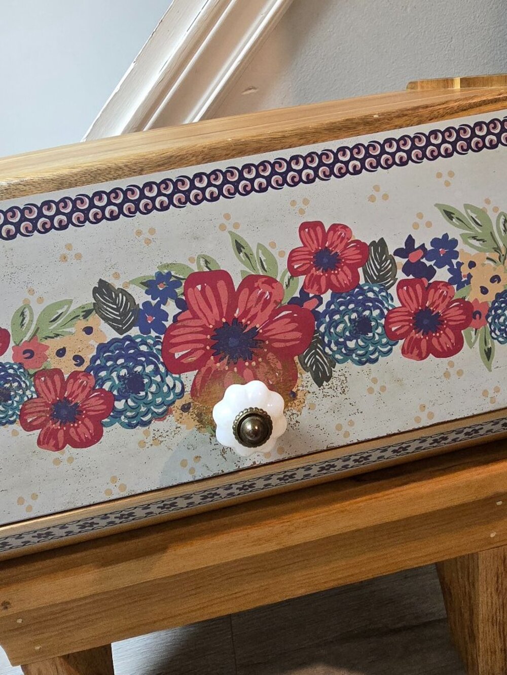 The Pioneer Woman Breezy Blossom Acacia Wood Bread Box